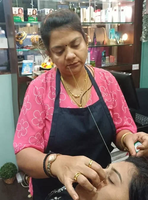 Best Eyebrow Threading Singapore Near Me